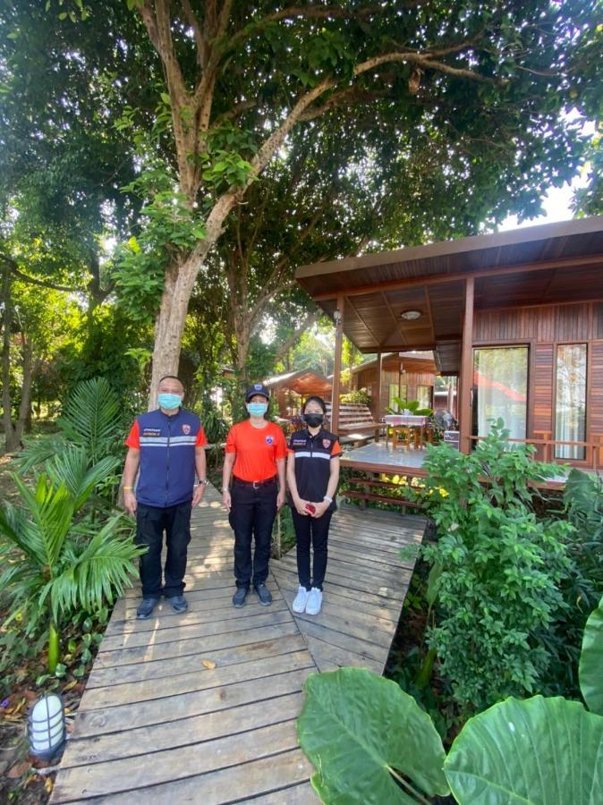 Готель Romyen House Ban Nong Nam Khan Екстер'єр фото